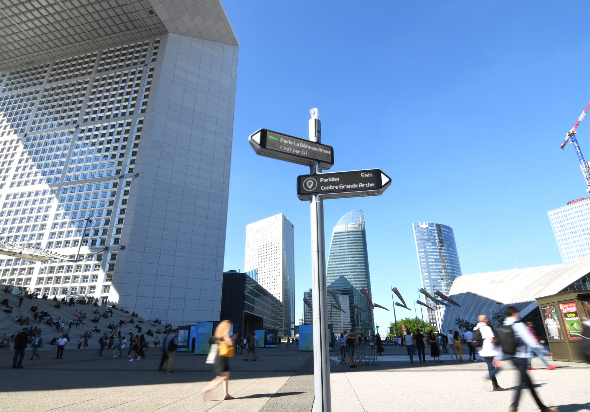 <strong>iGirouette®</strong> in Paris La Défense!